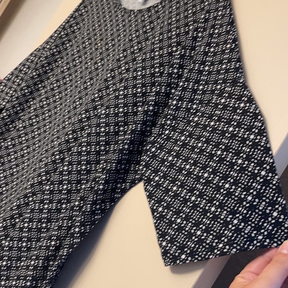 LuLaRoe High-Low Plus Top 2x - Picture 4 of 5